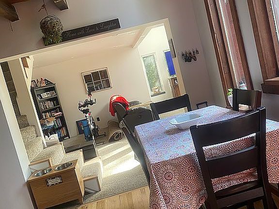 5th image of 829 Alice Rd