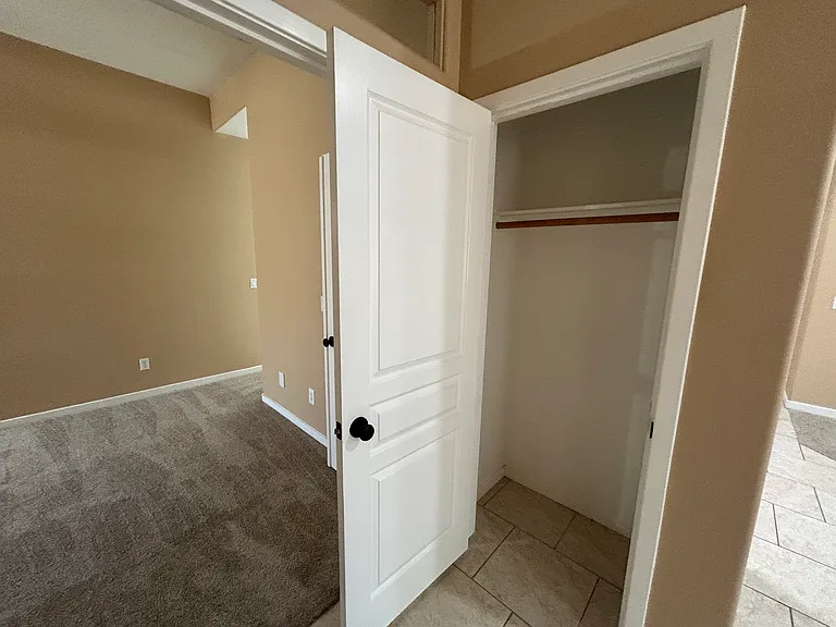 2041 E Fawn Dr — Photo 22