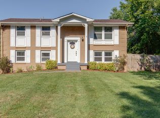 115 Dale Ave, Hendersonville, TN 37075
