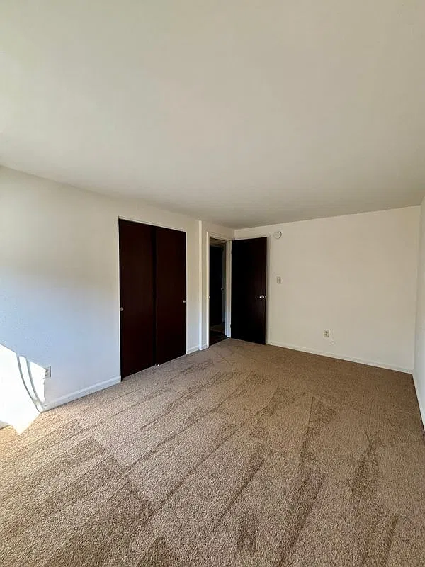 2 bed, 1.0 bath, 1000 sqft, $1,390 — Photo 4