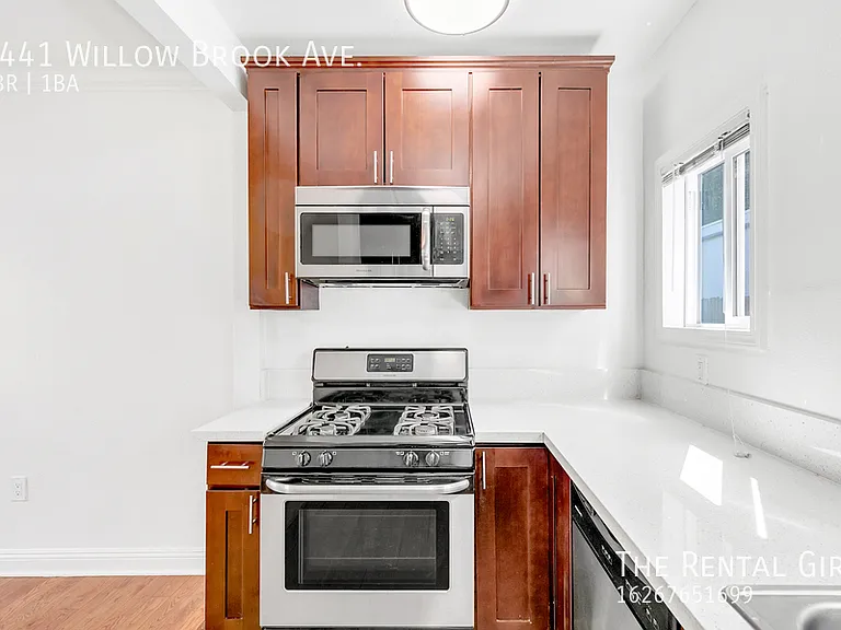 4441 Willow Brook Ave — Photo 5