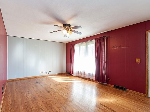 2nd image of 38662 N Pine Ave