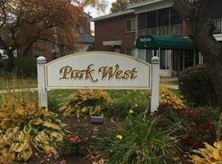 32 Park Avenue Ct APT 1, West Springfield, MA 01089