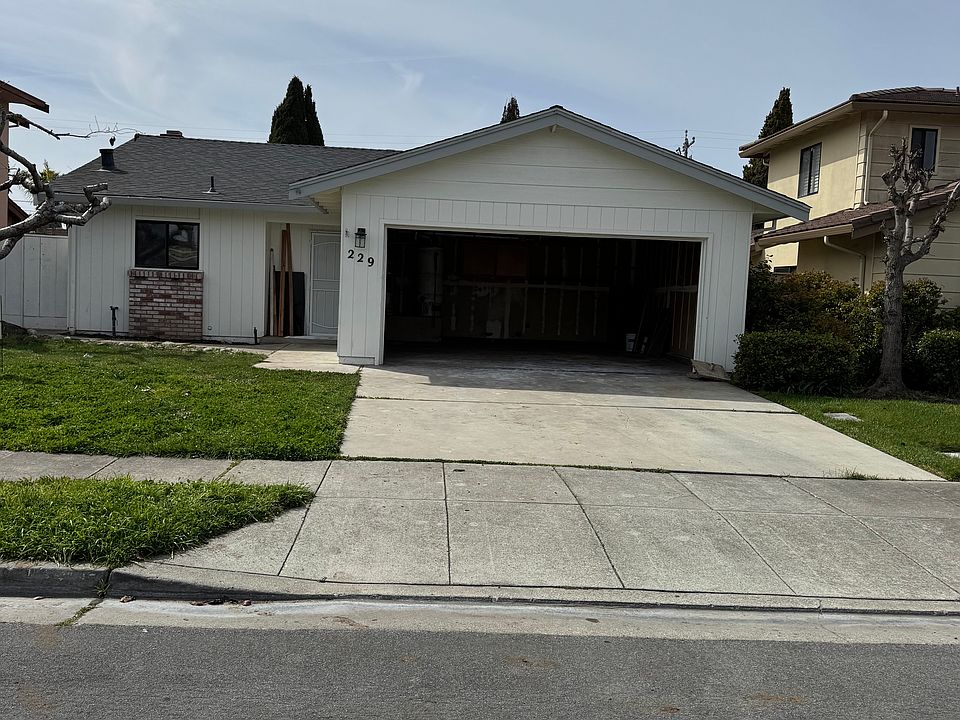 2nd image of 229 Massolo Ct