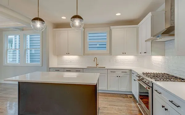 600B 45th Ave — Photo 4
