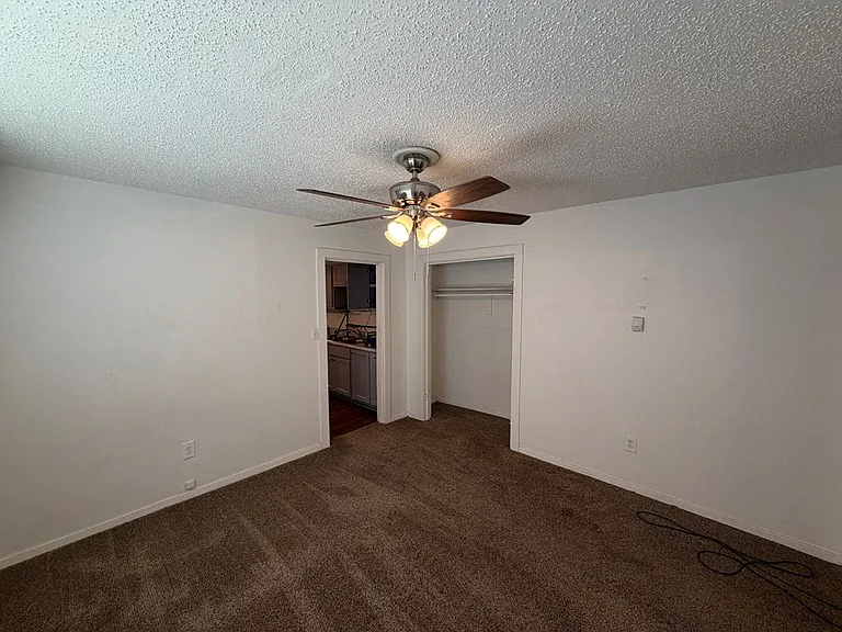 702 W Kansas Ave — Photo 7