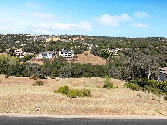 3rd image of 5000 Breese Cir