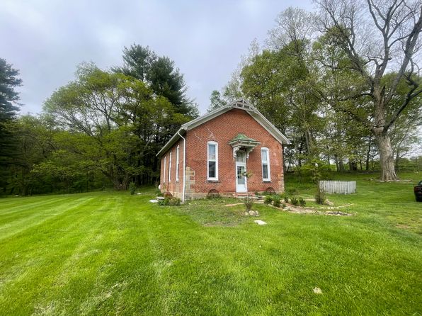 3227 Pleasant Valley Rd, Lucas, OH 44843