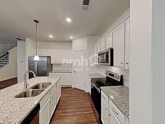 3rd image of 5250 Smithbriar Dr