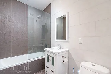 Rented by Rennit Inc.