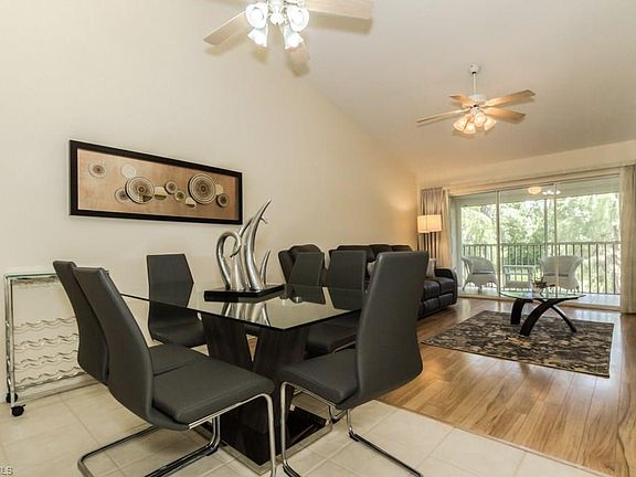 4th image of 257 Robin Hood Cir #8-202