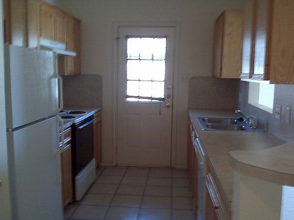 3rd image of 3706 Gus Dr APT B