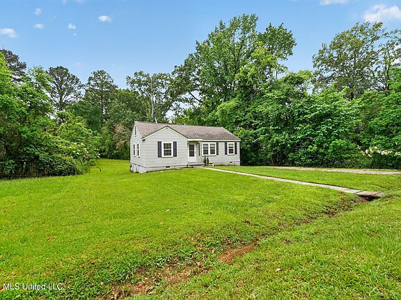 4th image of 461 Hanging Moss Cir