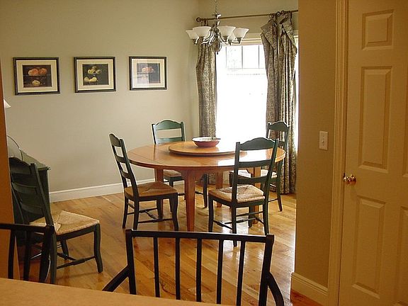 Breakfast Room