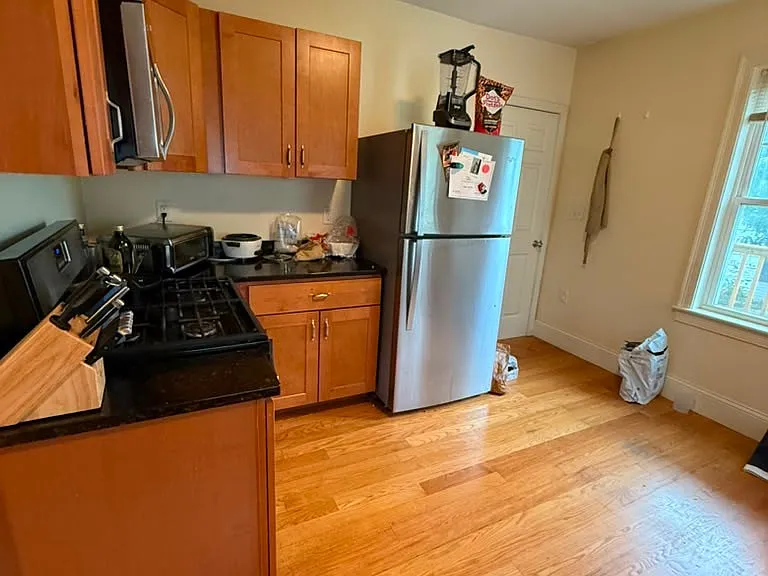 74 Brooks St #1D — Photo 2