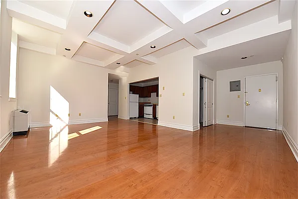 Rented by Keller Williams NYC | media 14