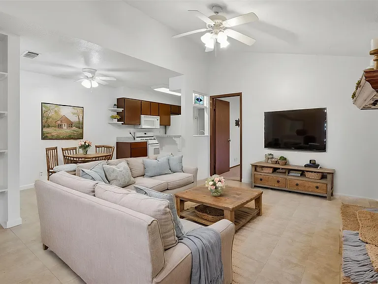 12416 Deer Falls Dr #B — Photo 3