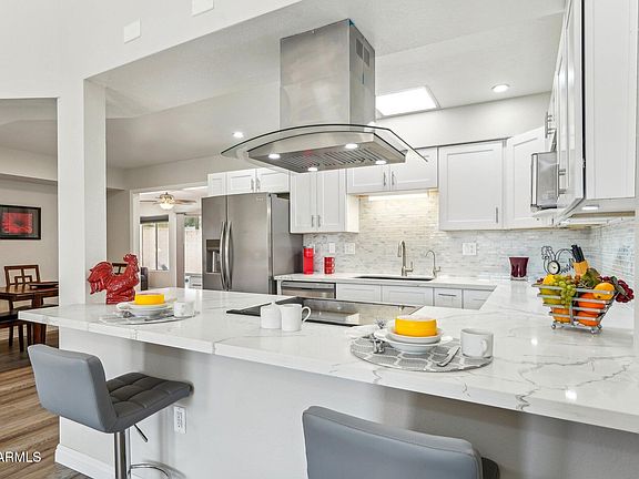 2nd image of 9926 W LANCASTER Drive