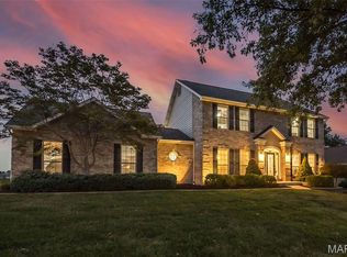 136 Roehampton Ln, Weldon Spring, MO 63304