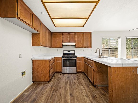 5th image of 11437 Citrus Glen Ln