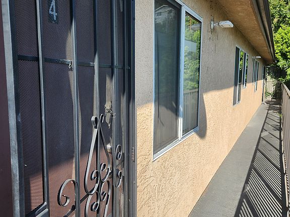 2nd image of 5231 Huntington Dr N