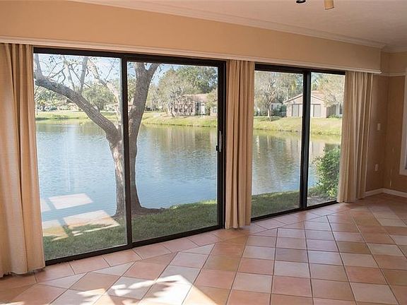 5th image of 4754 Oak Hill Dr #15