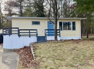 2757 Owens Dr #108, Houghton Lake, MI 48629
