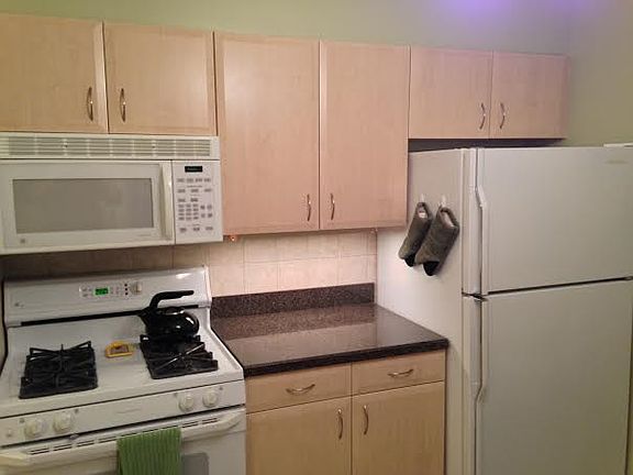 5th image of 4847 Louise St APT C