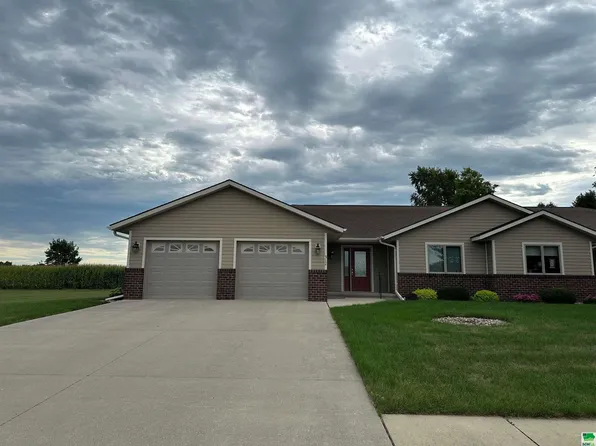 312 N Washington Ave, Sheldon, IA 51201