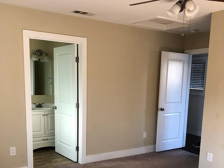 5132 Pacific Ave — Photo 2