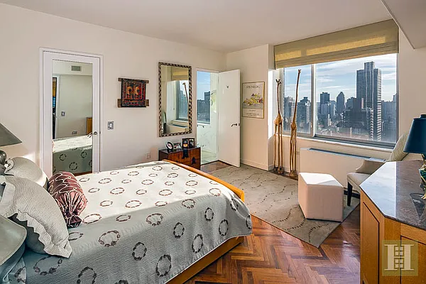 Sold by Halstead Real Estate | media 19