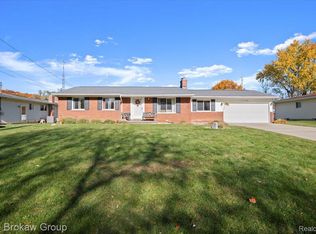1108 Trotwood Ln, Flint, MI