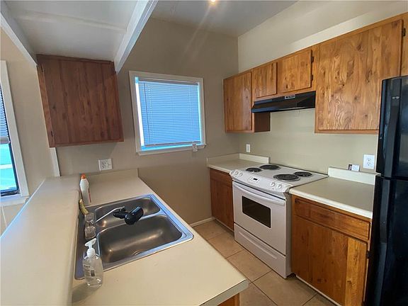 5th image of 15010 Leeward Dr APT 607