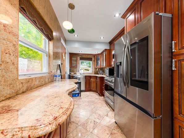 4618 Avenue M #1