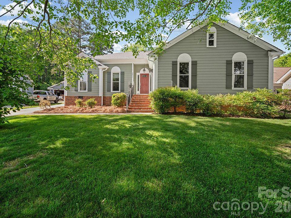 1st image of 9811 Dusty Cedar Ct
