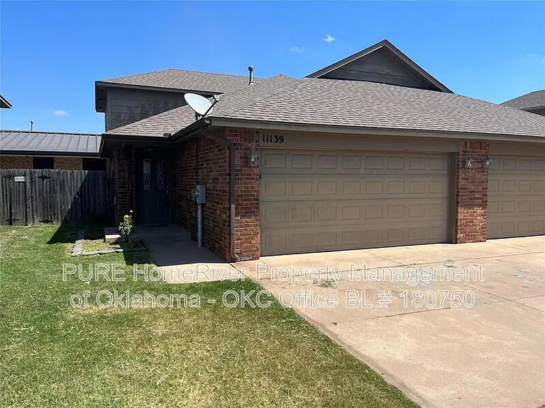11139 SW 5th St — Photo 15