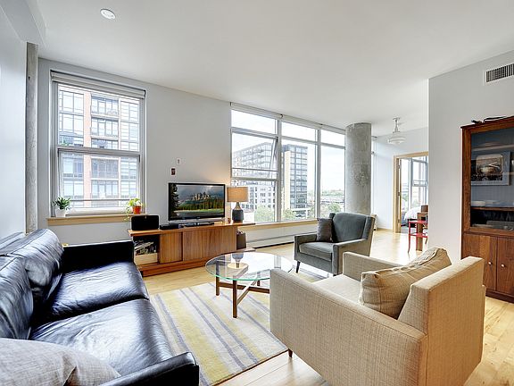 3rd image of 215 10th Ave S Unit 535