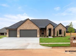 2217 W Cole Dr, Mustang, OK 73064