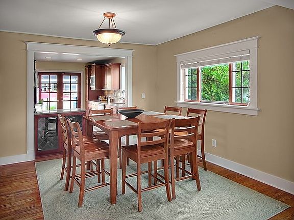 smart and flowing floor plan