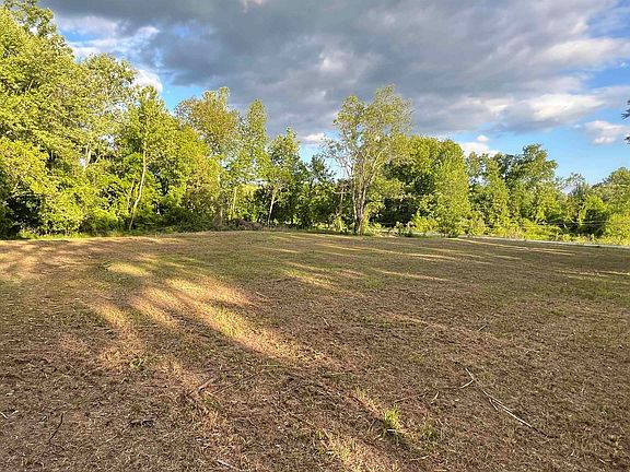 2nd image of 429 Jerrys Run Rd