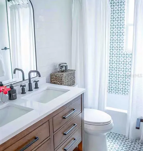 2433 Lydia Way — Photo 37