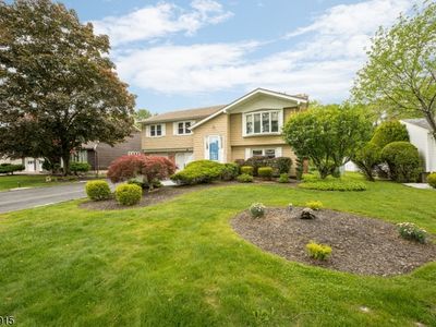 3 Olympia Dr, East Hanover, NJ, 07936