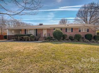 2020 Helen Dr, Gastonia, NC 28054