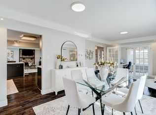 890 Wayne Dr, Newmarket, ON