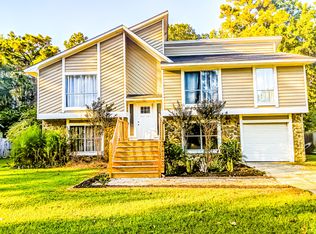 310 Canaberry Cir, Summerville, SC 29483