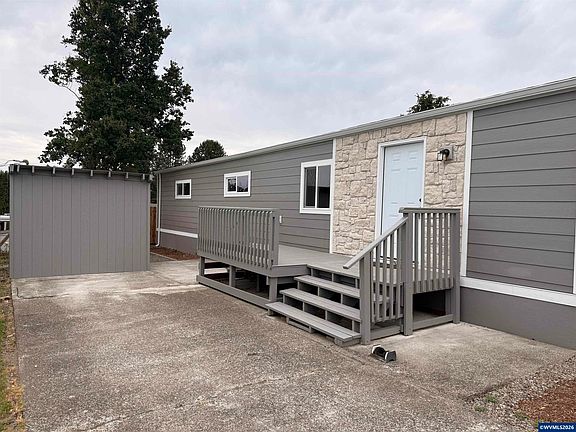 3rd image of 4424 SE Roethe Rd Unit 3