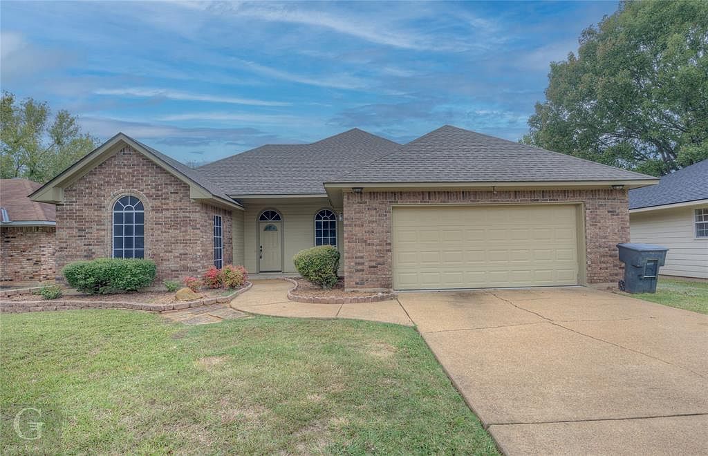 302 Brownlee Cir, Bossier City, LA 71111 Zillow