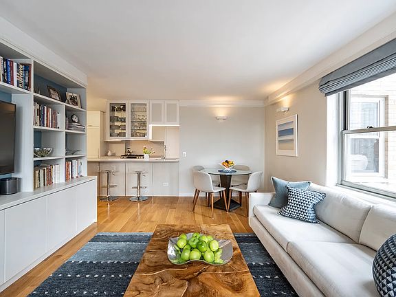 2nd image of 525 E 86th St #16-B