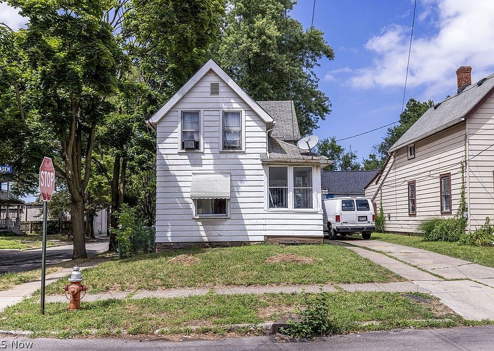1st image of 6703 Claasen Ave