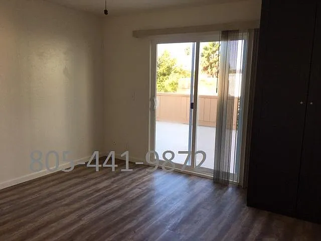 Second upstairs bedroom